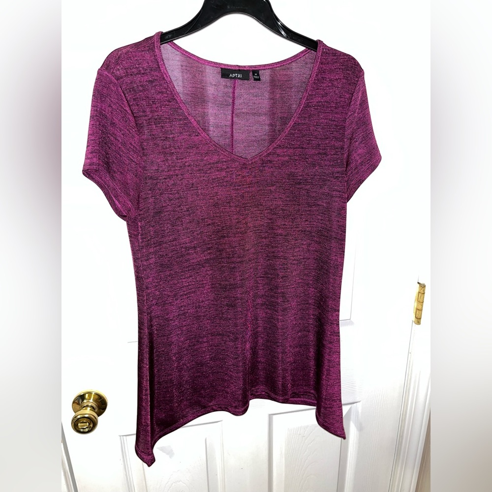 Apt 9 top
